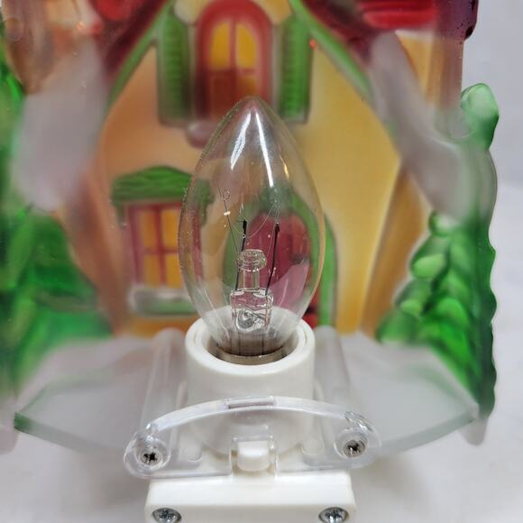 Snowman Nightlight 7W Plug In Light Switch 3-D Plastic Christmas Holiday Decor - Picture 11 of 13